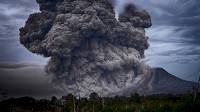 Gunung Semeru Kembali Menggeliat Awan Panas Guguran Meluncur Hingga Mencapai 5.000 Meter